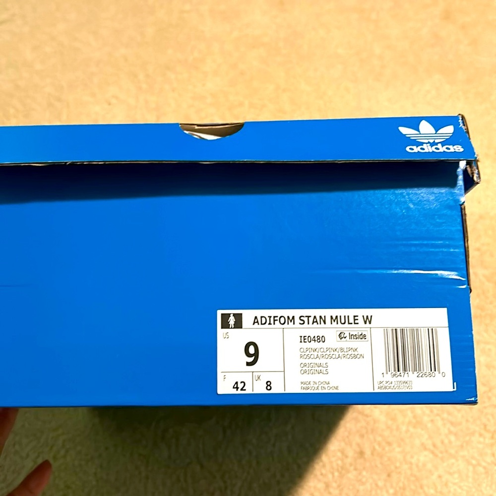New with box and tags, never worn, Adidas Stan Mule
